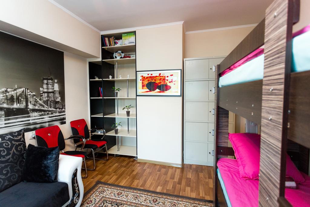 Ussr Hostel Bisjkek Eksteriør billede