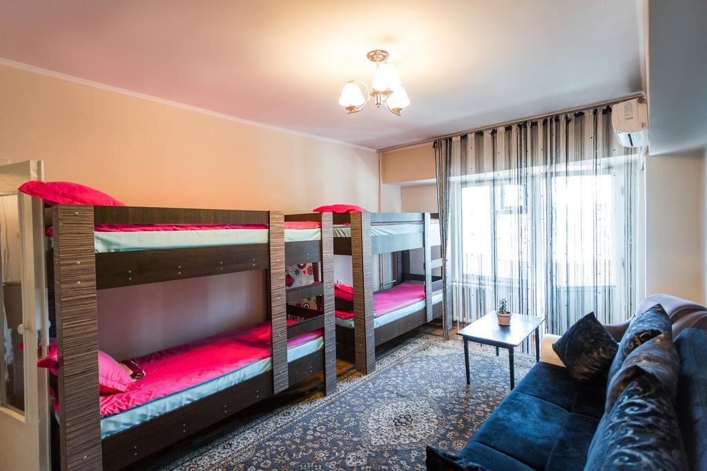 Ussr Hostel Bisjkek Værelse billede