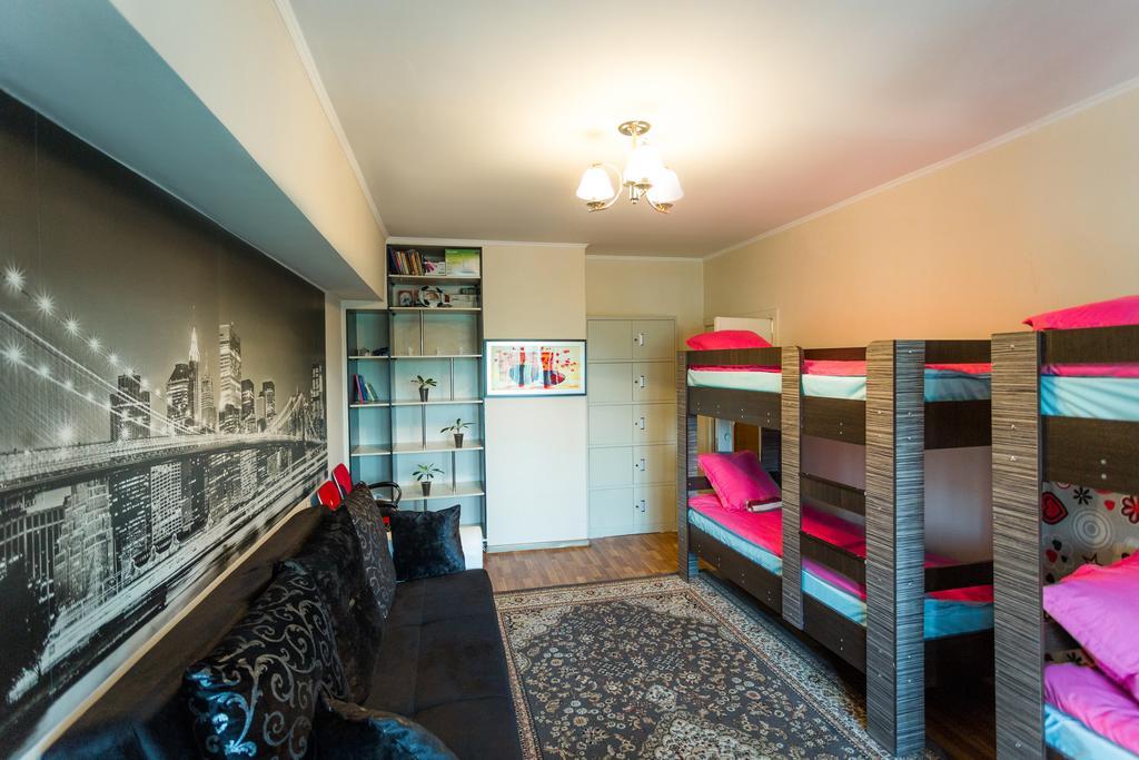 Ussr Hostel Bisjkek Eksteriør billede