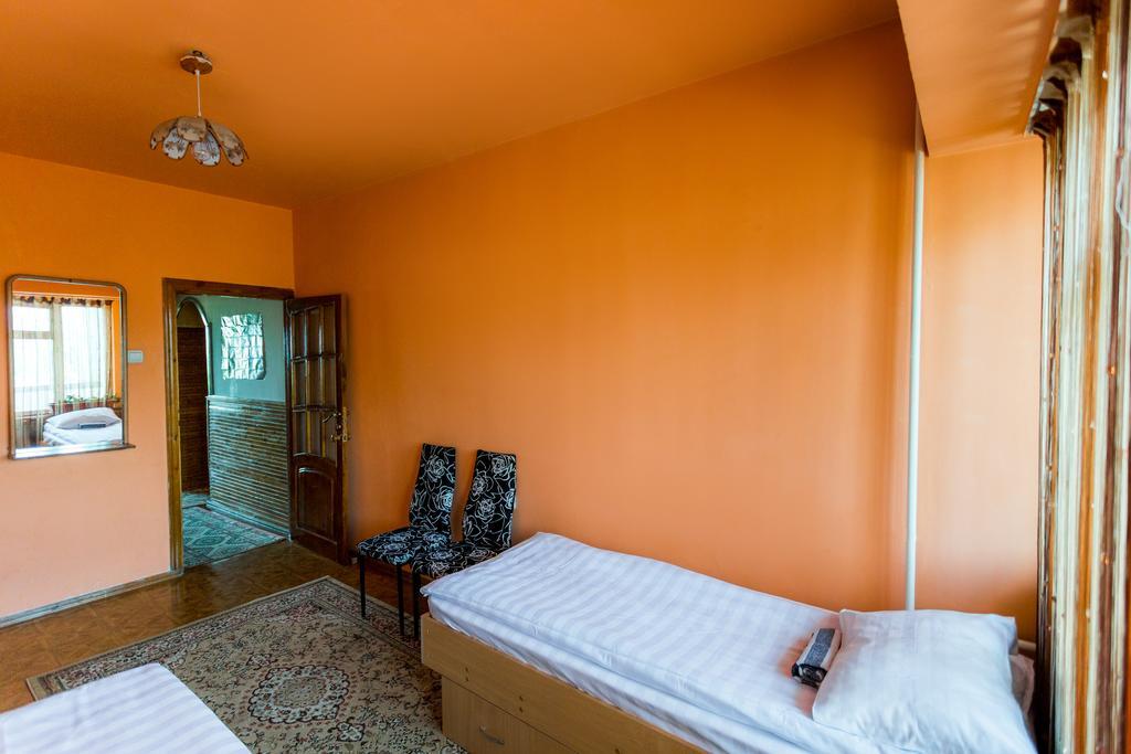Ussr Hostel Bisjkek Værelse billede